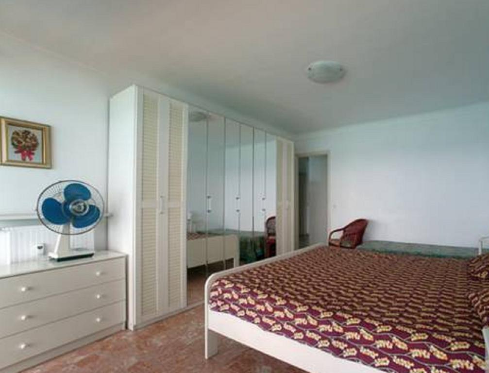 Flat Rossi Apartment Menton Room photo